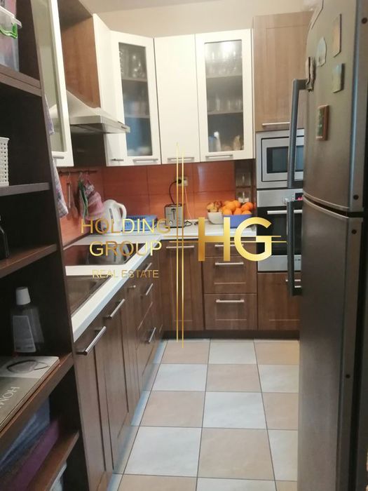 Продава се Тристаен апартамент в Варна, м-т Траката - 90 кв.м за 2778 €/кв.м - Снимка #3