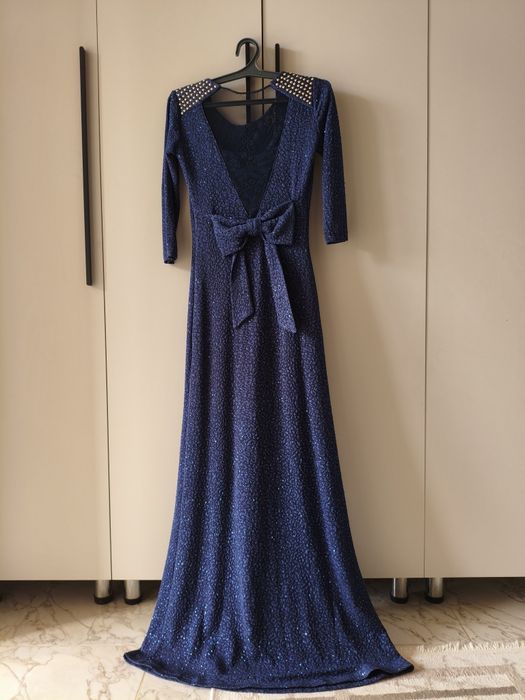 Женские платья длинные