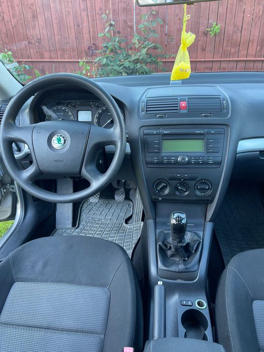 Skoda Octavia 2 1,6 benzina