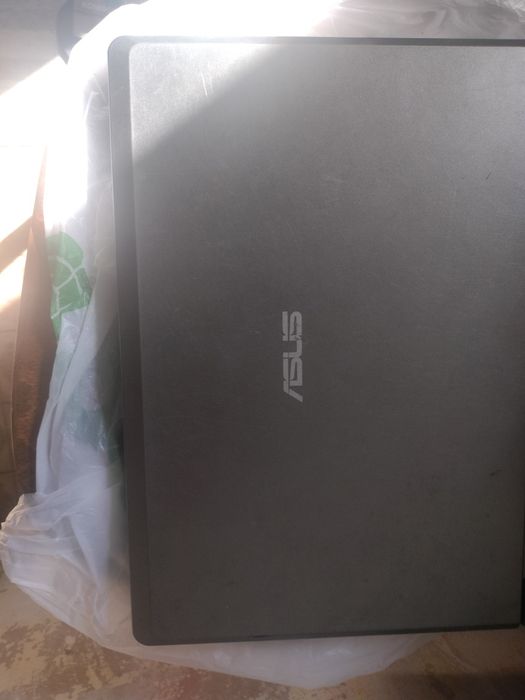 Продам Ноутбук на запчасти