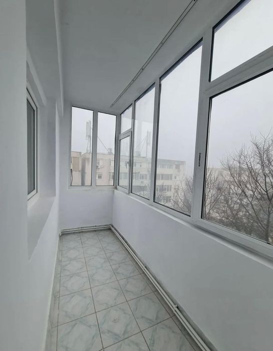 Vânzare apartament 3 camere transformat in 2 camere,in Micro 39A,pret negociabil!