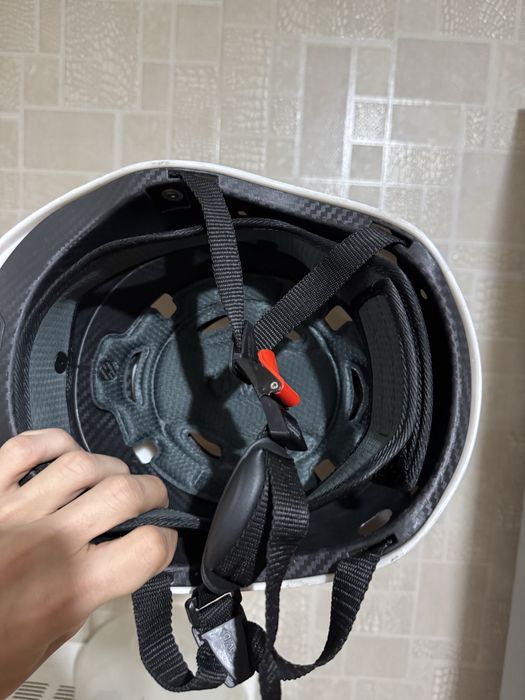 Шлем ведосипедный/мопед