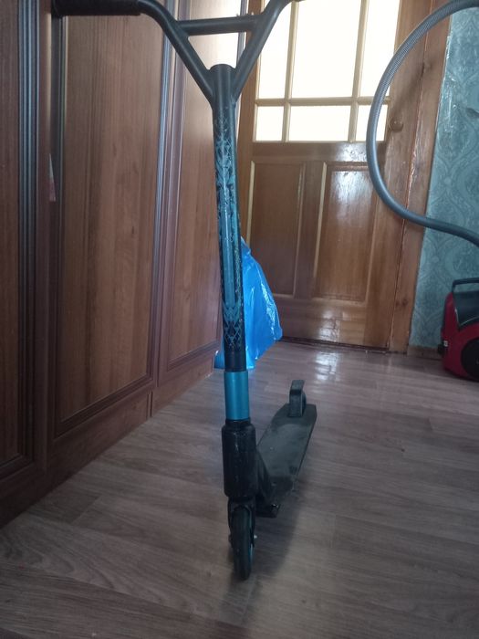 Самокат продаю срочно