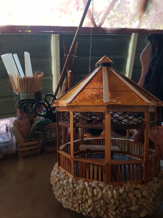 Vând foișor veioza in miniatură