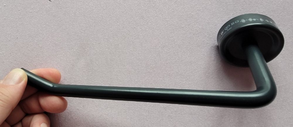 Метална поставка/държач за тоалетна хартия