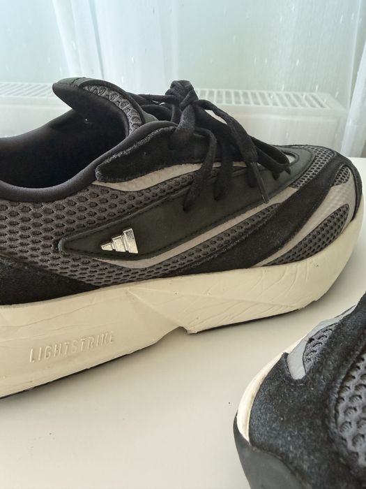 Маратонки Adidas Lightblaze