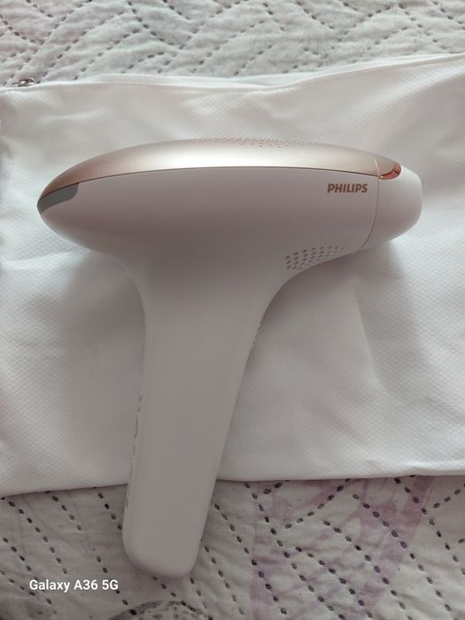 Фотоепилатор Philips Lumea Advanced BRI921/00