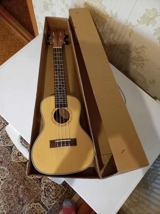 Новая Гитара. Укулиле