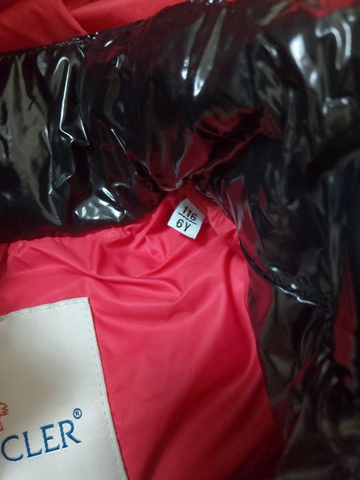 Продам куртку для девочки новый