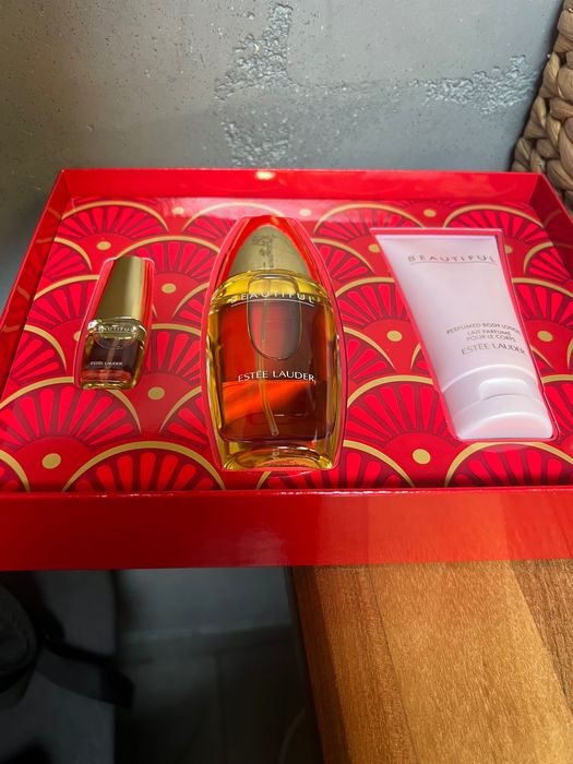 Set Estée Lauder BEAUTIFUL – EDP 50 ml + mini + loțiune, NOU