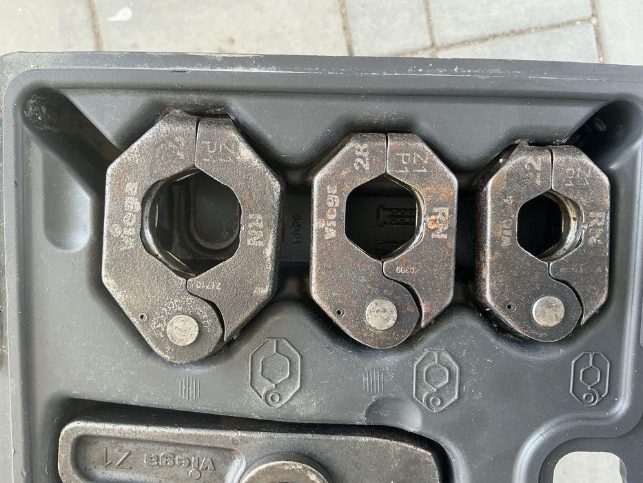 Vind set bacuri sertizare cupru inox etc 15,18,22,28,35  la cutie Viega,Rems,Rotherberger,Geberit