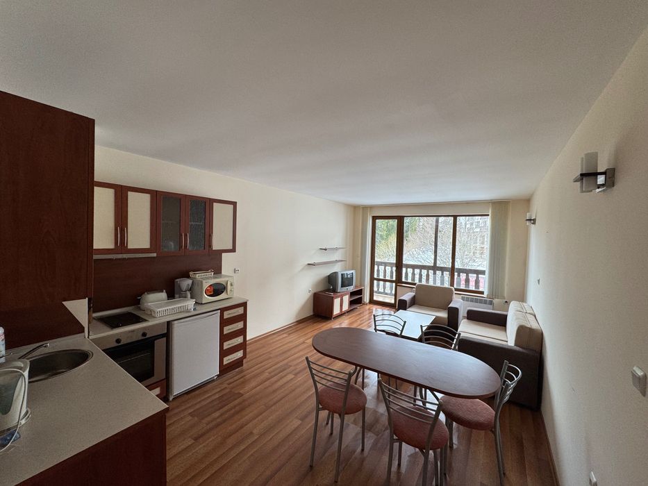 Продава се Тристаен апартамент в к.к. Пампорово - 103 кв.м за 641 €/кв.м - Снимка #2