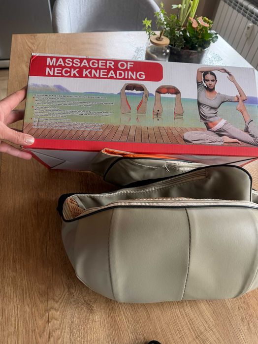 Шиацу масажор 4D, 6 бутона, 16 масажиращи глави