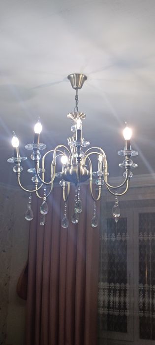 Продается люстры