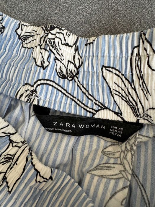 Пола Zara - Като нова, XS размер, но отговаря и за S, с джобове