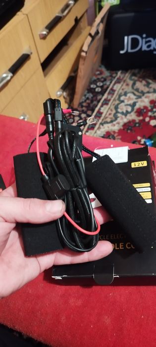 Мотоциклетни ръкохватки 12V WUPP