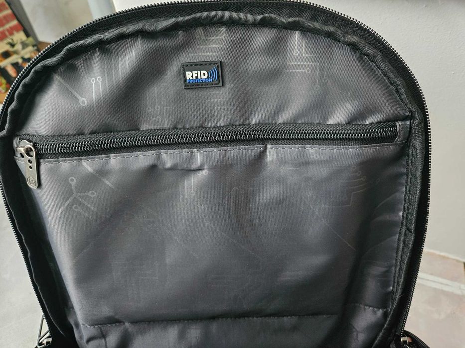 Раница за лаптоп - Swiss Digital Design Travel Business Backpack