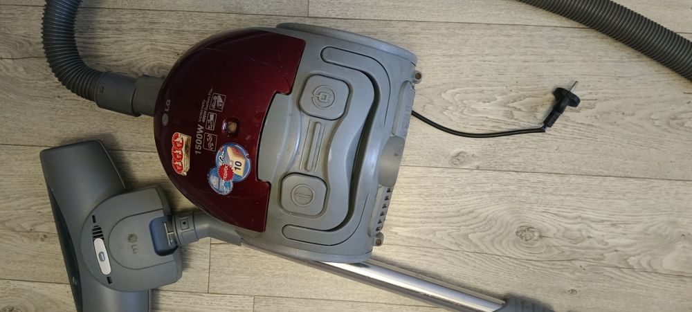 Пылесос 5000 тг не рабочий