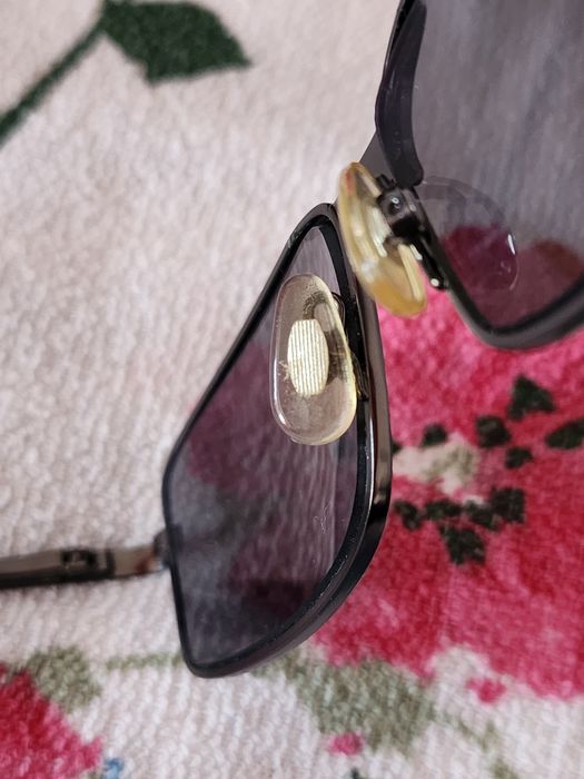 Ochelari de soare Boots Opticians,  etui.