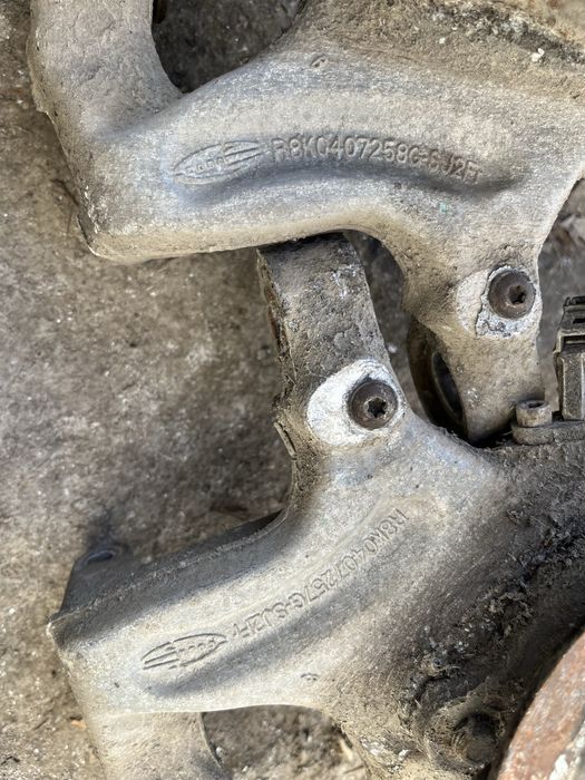 Fuzeta fata stanga dreapta audi a4 b8 b8.5