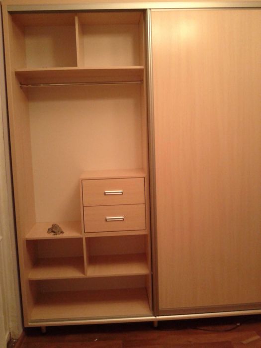 Шкаф-купе. 2,40*2,0*0,56