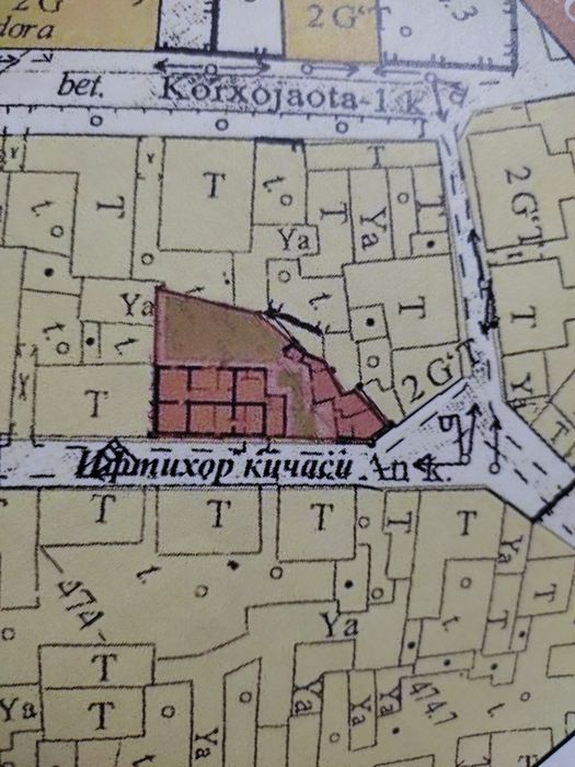 Продаётся дом свой. Ул. Ифтихор Три квартиры на земле