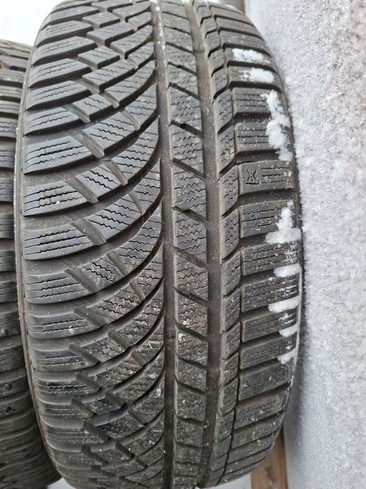 Продам шины. 225/50/17 кумхо