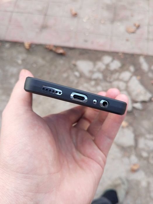 Tecno camon 30 8+8/256 gb Sotiladi