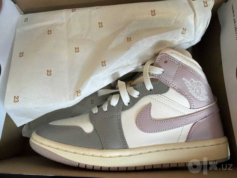 Кроссовки женские Air Jordan Retro 1 Mid ! Новые в коробке! Оригинал!