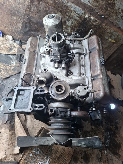 Продам двигатель Зил