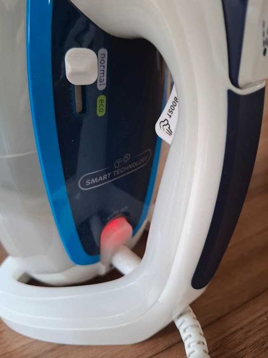 Парна ютия Tefal Smart Protect FV4970