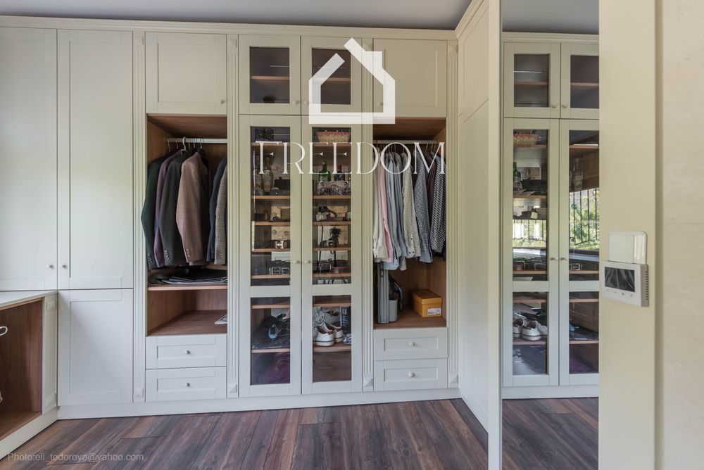 Продава се Четиристаен апартамент в Варна, Бриз - 186 кв.м за 2420 €/кв.м - Снимка #5