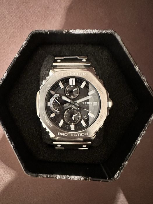 Продам новые часы casio gmc-b2100d-1a.