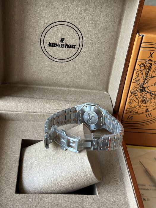 Audemars Piguet Royal Oak 33mm Quartz - ДАМСКИ МОДЕЛ