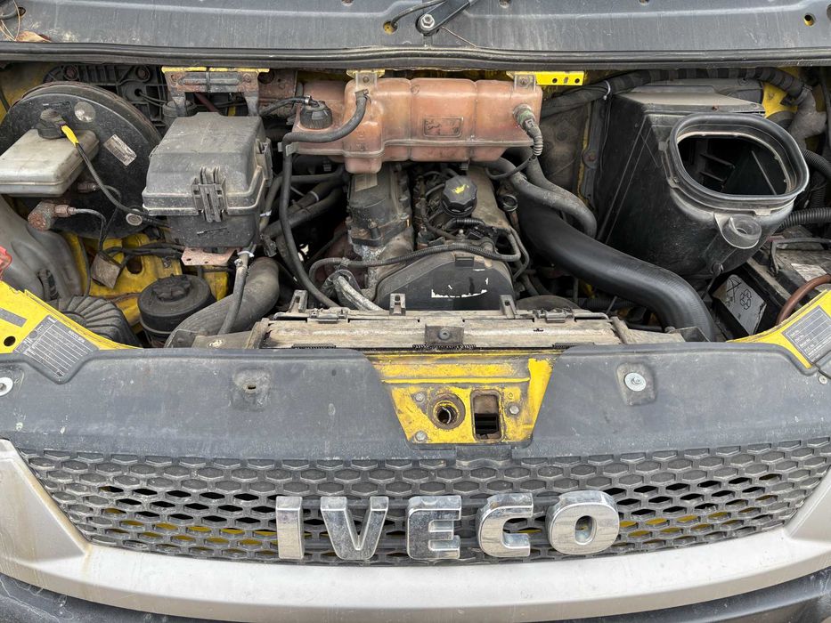 DEZMEMBREZ PIESE Iveco DAILY 4 2,3 HPI 35 S10 35 S12 35 S14 CABINA CU SASIU 2010 Euro 4