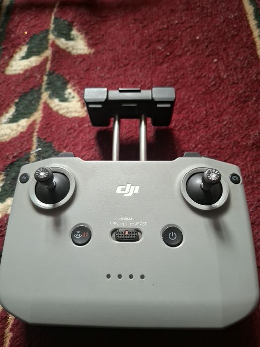 Дрон квадрокоптер