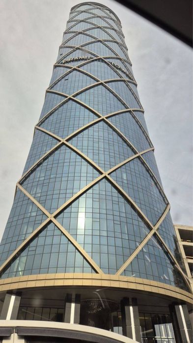 Квартира ЖК Piramit Tower 3/28/48 100 м2