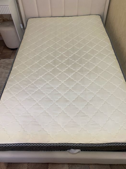 Матрас полумягкий