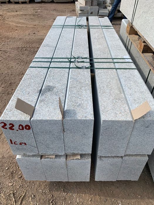 Гранитный поребрик,  бордюр