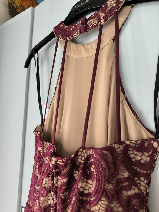 Чисто нова официална рокля