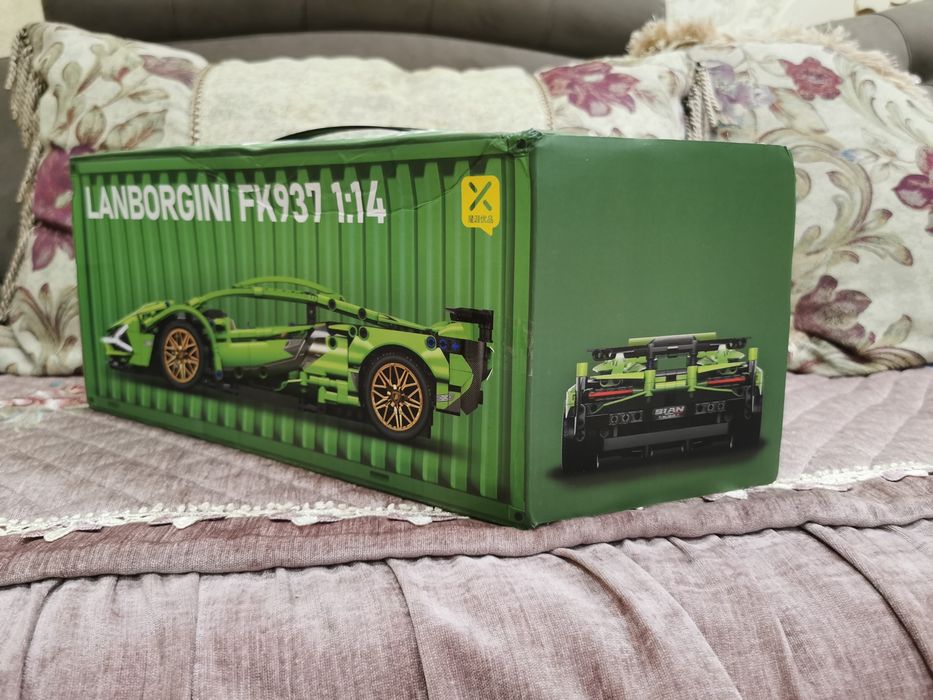 Продам Лего Ламборгини новое Lego