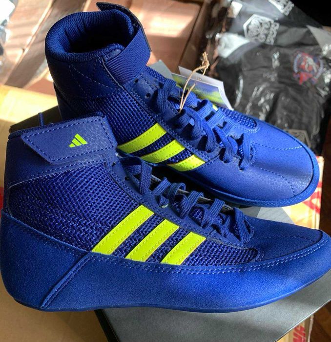 Детски обувки за борба