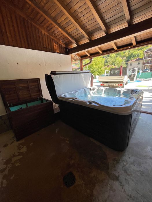 Професионално 7 местно Джакузи за Къщи за Гости Хотели и Спа Комплекси