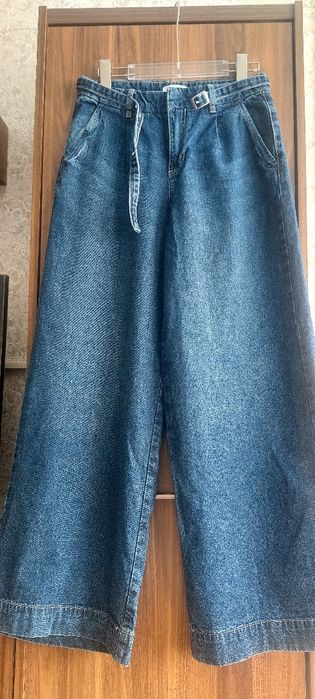 Продам широкие джинсы.