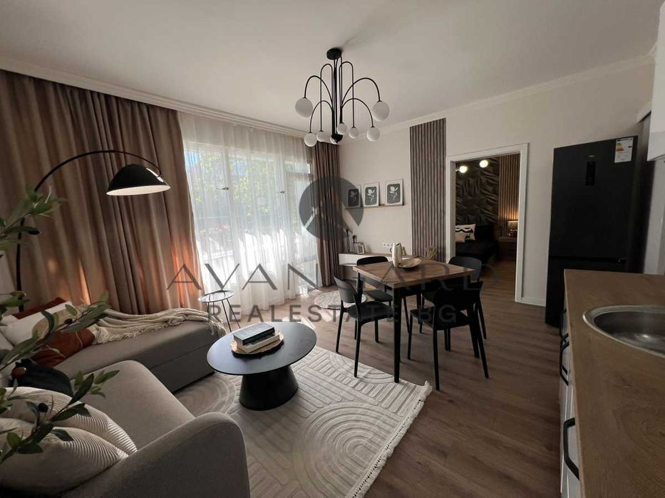 Продава се Тристаен апартамент в Пловдив, Кършияка - 67 кв.м за 2008 €/кв.м - Снимка #2