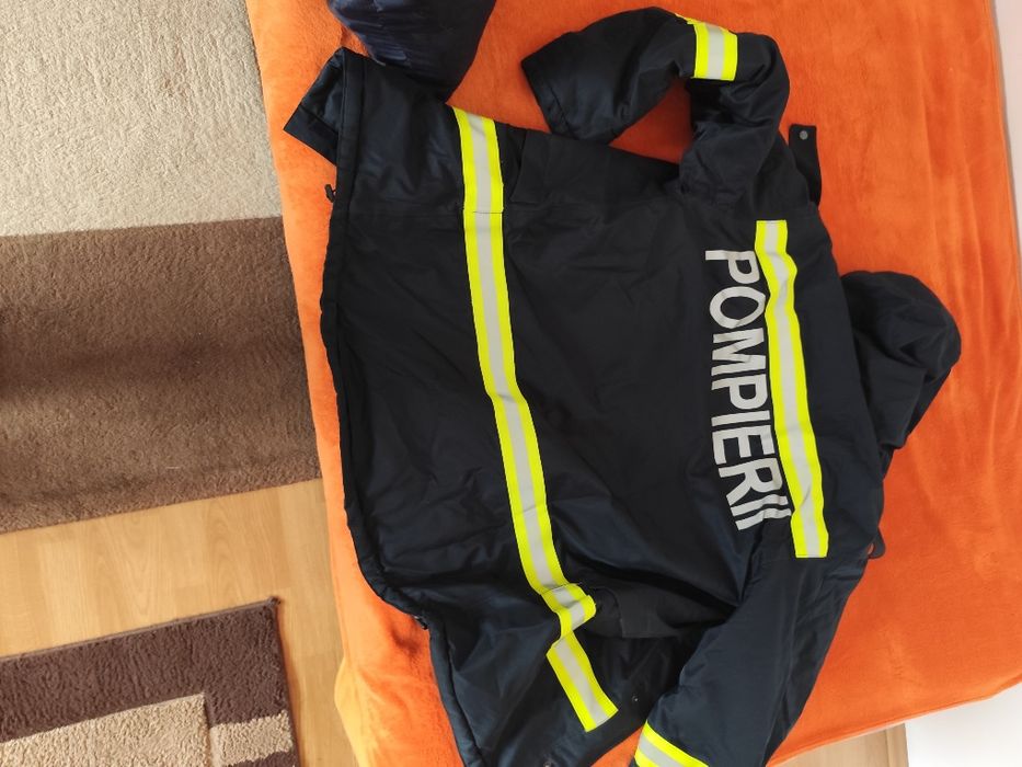 Costum izoterm pompieri militari mărime 50 talia 2