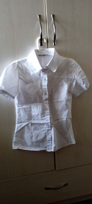 Рубашки белые школьные