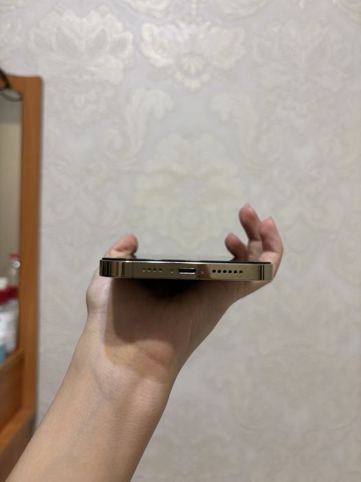 Продам iphone 12 pro max