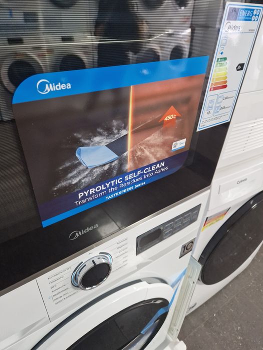 Фурна за вграждане Midea 72 литра Пиролиза