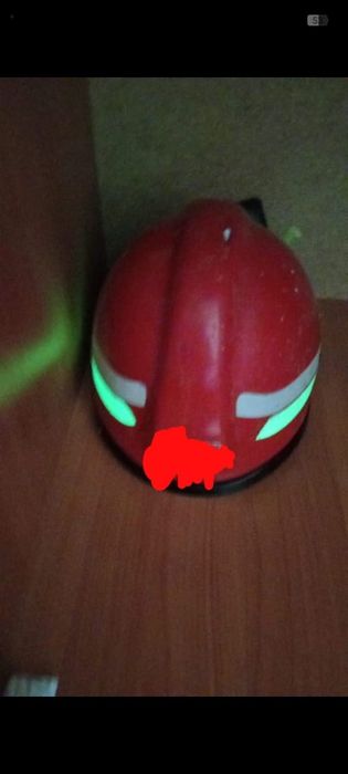 Продам пожарную каску.